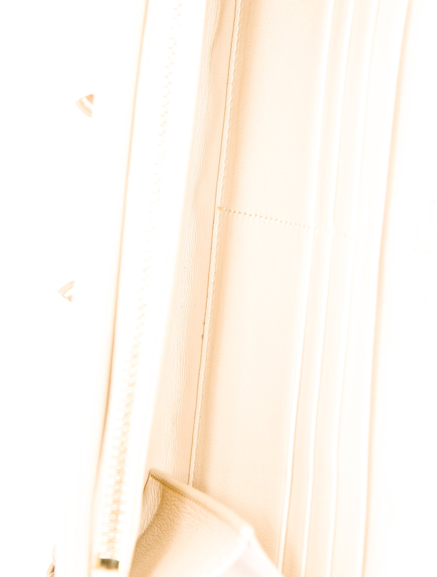 Saint Laurent Nubuck Le Maillon Wallet On Chain 2022
